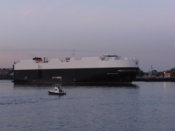 Cargo ship leaving the harbor