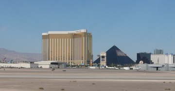 Mandalay Bay and Luxor from Vegas airport