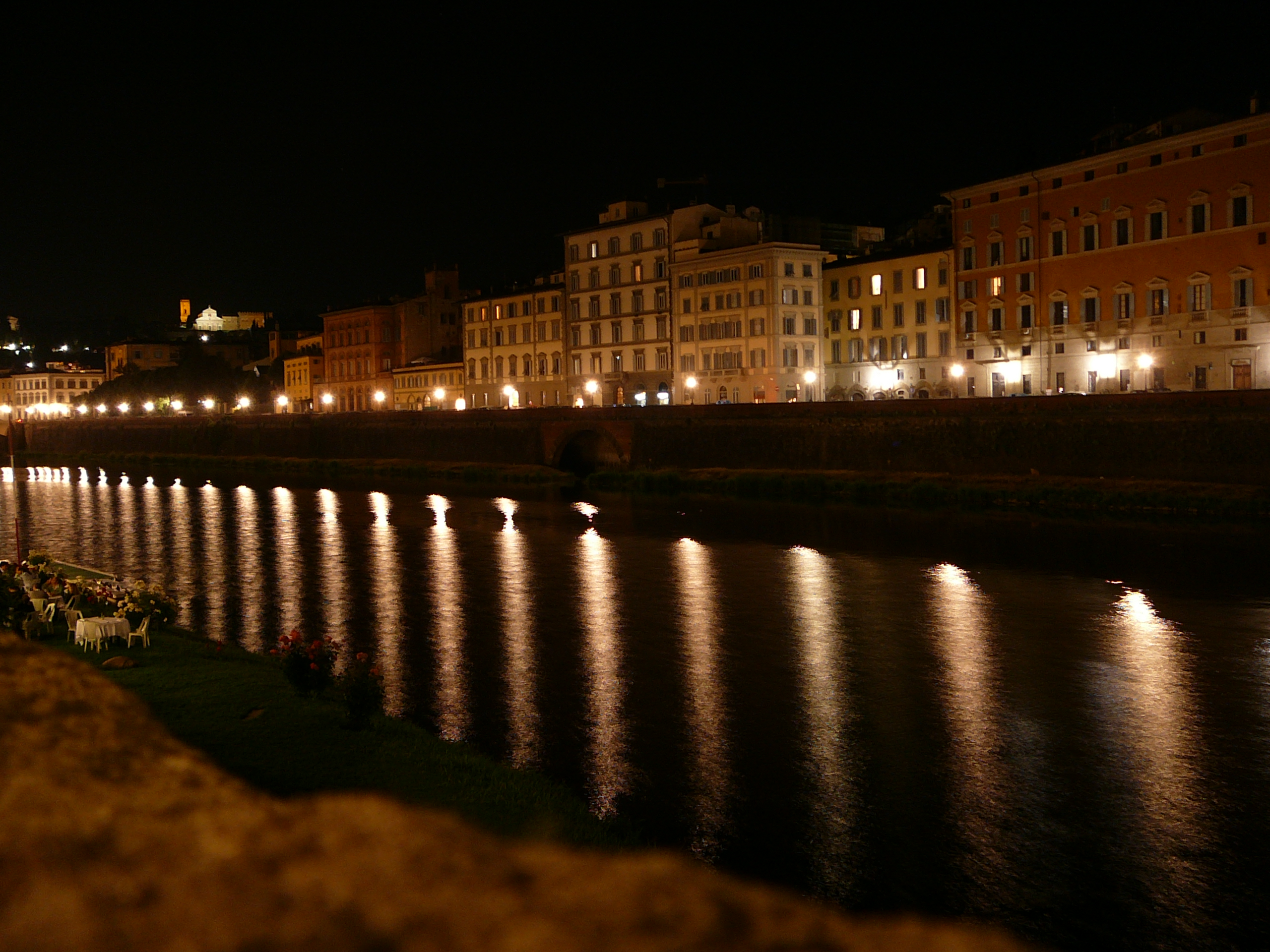 Arno at night