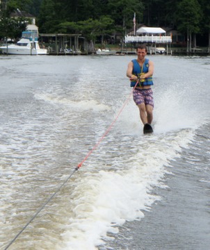 Ross skiing