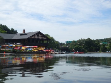 Charles River Canoe & Kayak